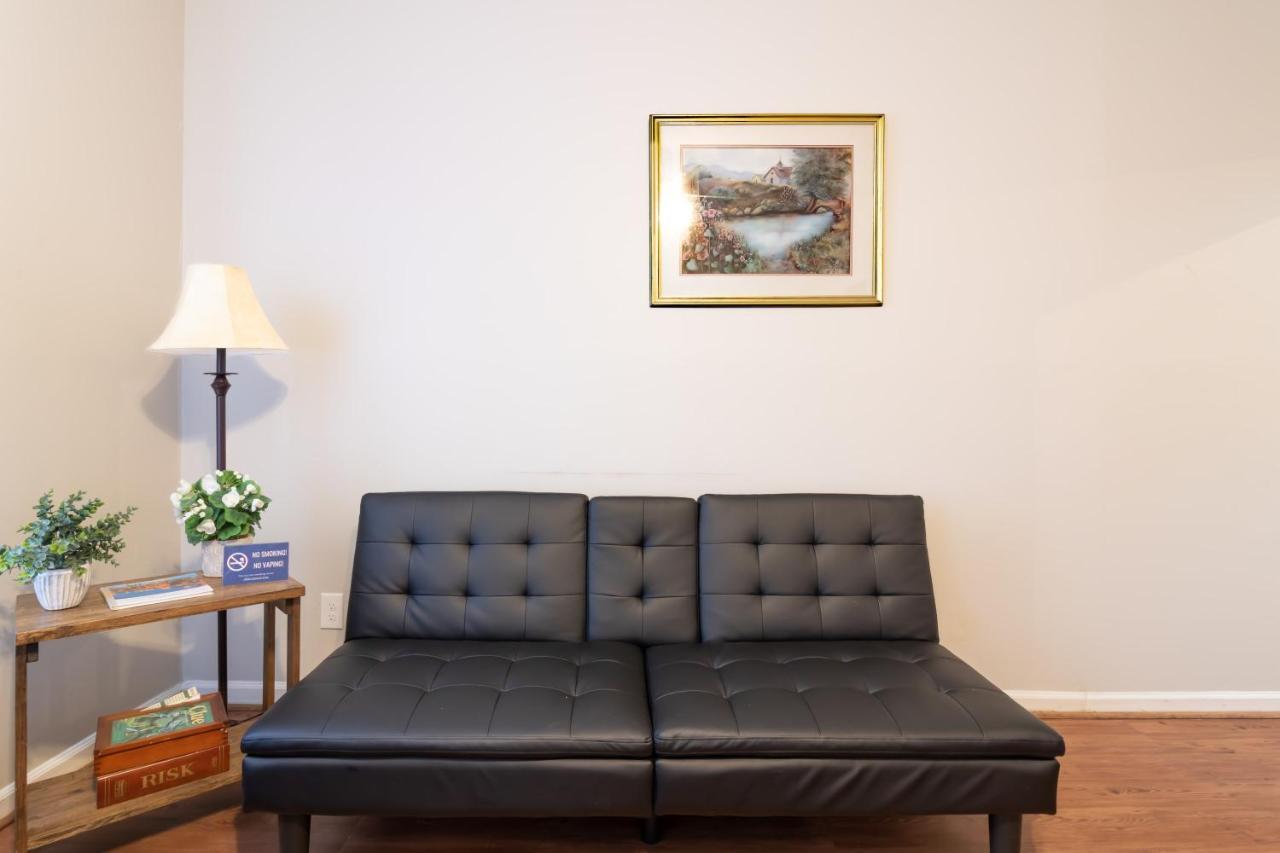 Sunny Sweetheart-Front Apartment Near Riverwalk โคลัมบัส ภายนอก รูปภาพ