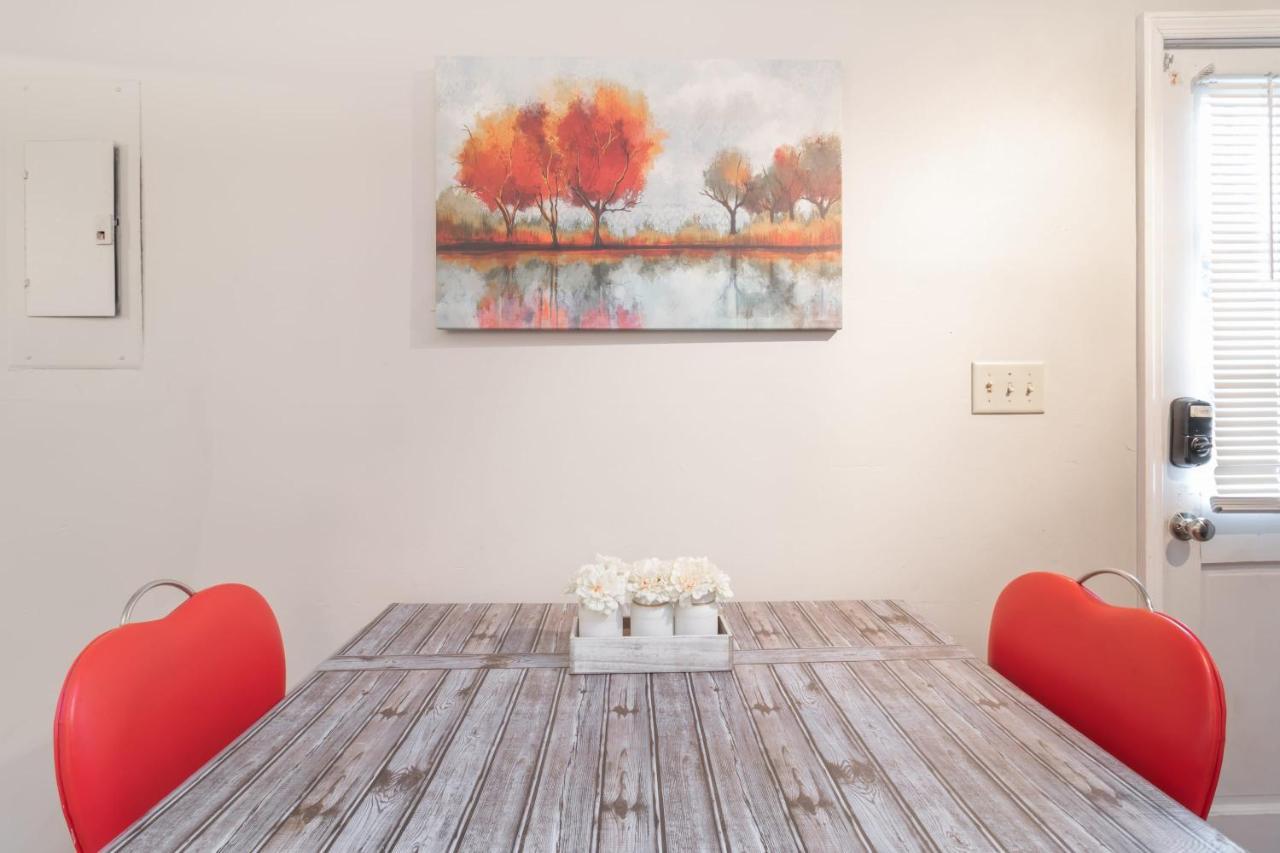 Sunny Sweetheart-Front Apartment Near Riverwalk โคลัมบัส ภายนอก รูปภาพ
